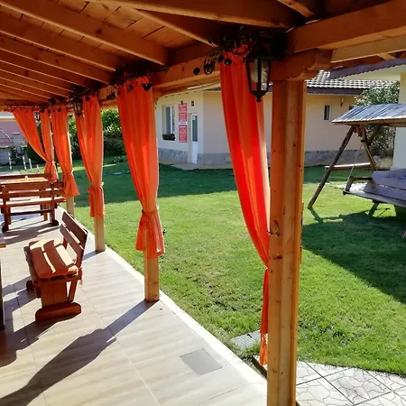 Guesthouse Miraj - Shabla Къща за гости 3*
