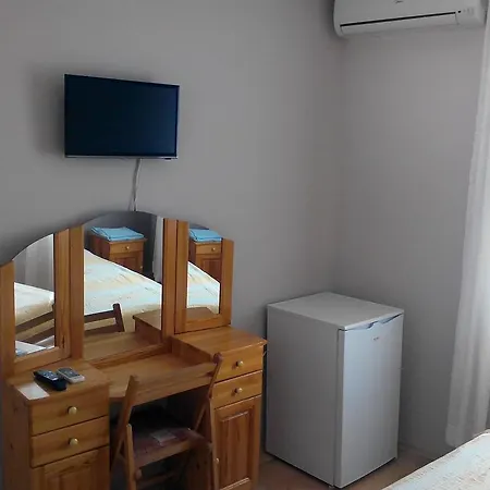 בית הארחה Mirage 3*