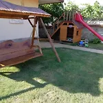Guesthouse MIRAJ Gæstehus 3*